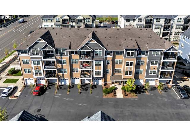 Property at 17181 SW Snowdale St #302, Beaverton, OR 97007, 2 beds, 2 baths