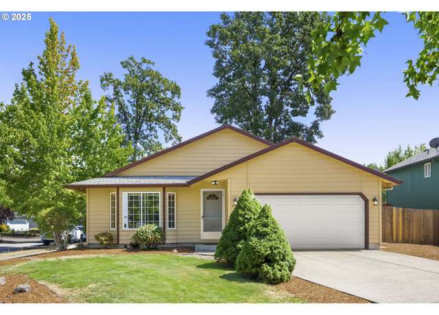 Property at 818 SE 68th Pl, Hillsboro, OR 97123, 3 beds, 2 baths