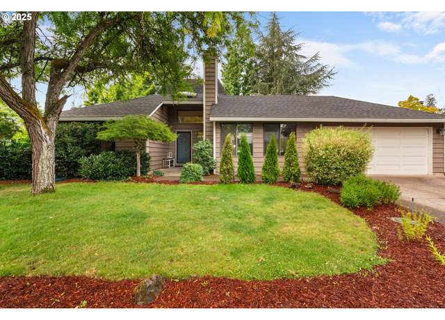 Property at 2356 B St, Hubbard, OR 97032, 3 beds, 2 baths