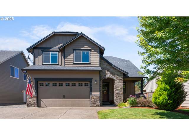 Property at 218 Finneys Ave, Molalla, OR 97038, 4 beds, 2.5 baths