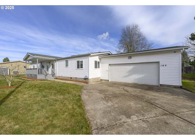 Property at 4155 NE Three Mile Ln #164, Mcminnville, OR 97128, 4 beds, 3 baths
