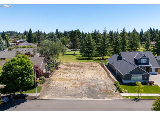 Property at 2242 NW Victoria Dr, Mcminnville, OR 97128