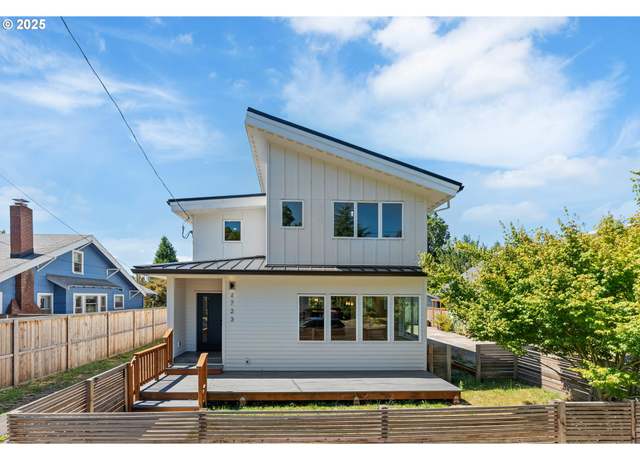 Property at 2723 SE 74th Ave, Portland, OR 97206, 4 beds, 3 baths