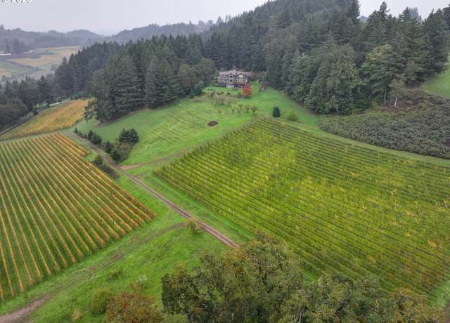 Property at 7820 SE Amity Rd, Amity, OR 97101, 4 beds, 3.5 baths
