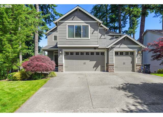 Property at 36729 Katrina St, Sandy, OR 97055, 4 beds, 2.5 baths