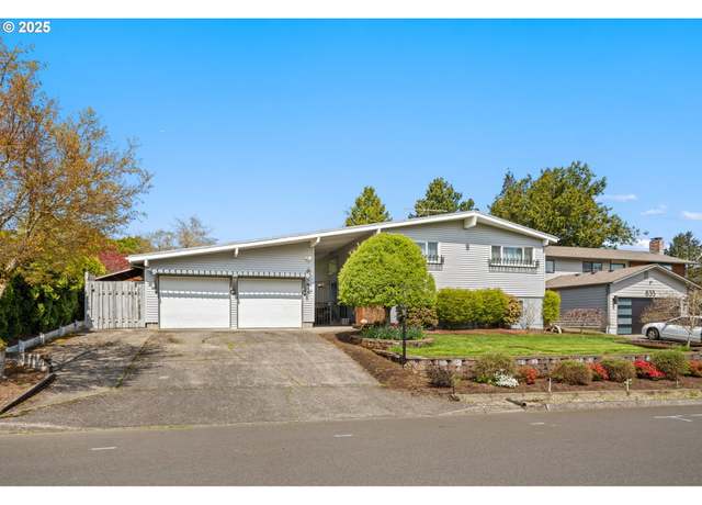 Property at 845 NW 3rd St, Gresham, OR 97030, 3 beds, 2 baths