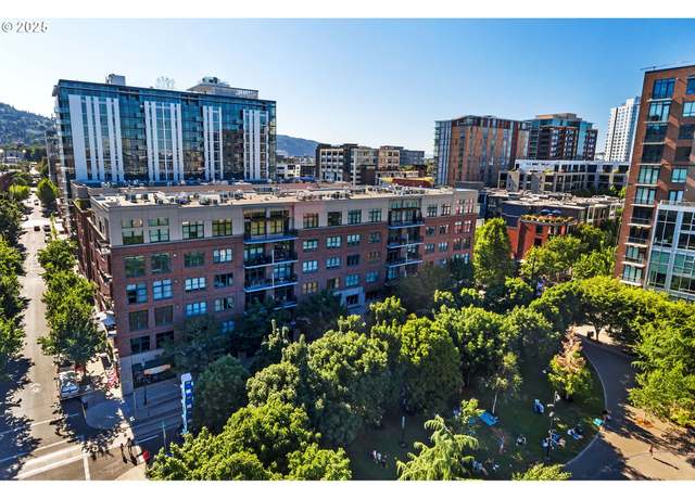 Property at 820 NW 12th Ave #224, Portland, OR 97209, 2 beds, 2 baths