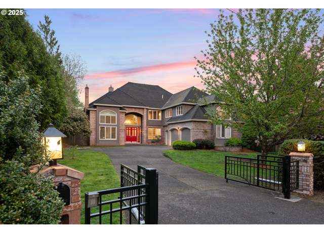 Property at 14000 Stampher Rd, Lake Oswego, OR 97034, 5 beds, 4 baths