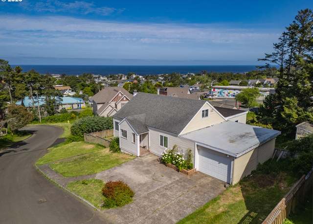 Property at 1749 NE 19th St, Lincoln City, OR 97367, 4 beds, 2.5 baths