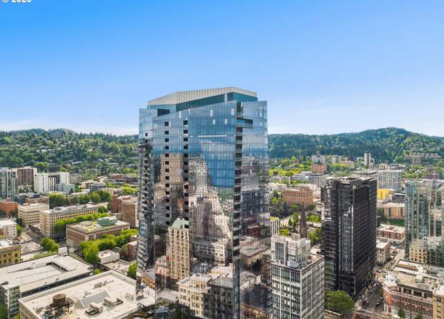 Property at 550 SW 10th Ave #2109, Portland, OR 97205, 1 bed, 1.5 baths