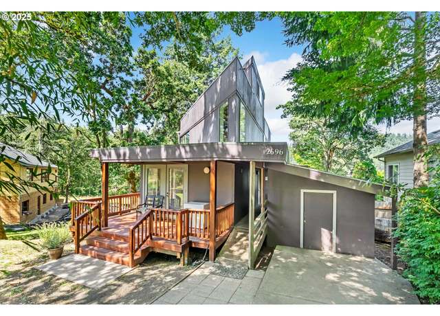 Property at 2696 Moon Mountain Dr, Eugene, OR 97403, 2 beds, 1.5 baths