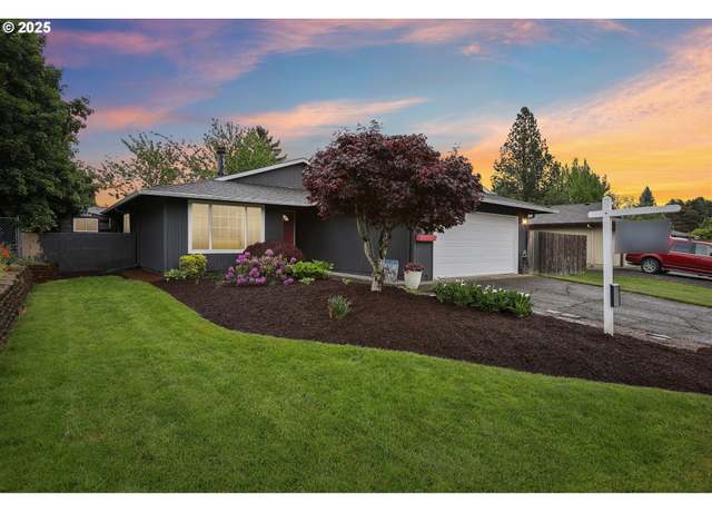 Property at 290 SE Palmblad Dr, Gresham, OR 97080, 3 beds, 2 baths