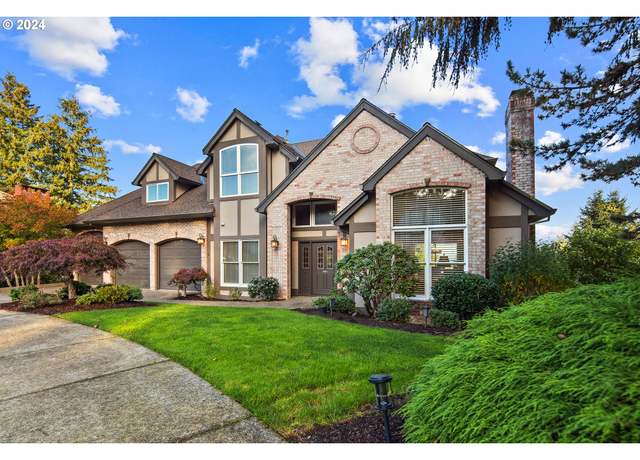 Property at 1611 Arran Ct, West Linn, OR 97068, 5 beds, 3.5 baths