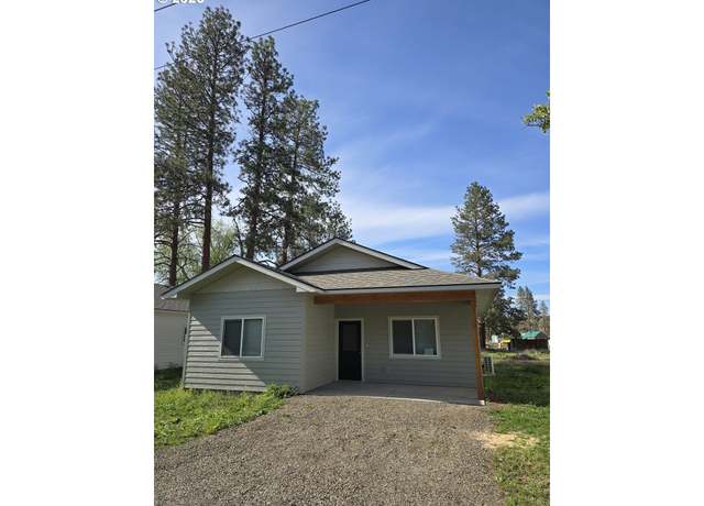 Property at 707 Couch Ave, Wallowa, OR 97885, 2 beds, 1 bath