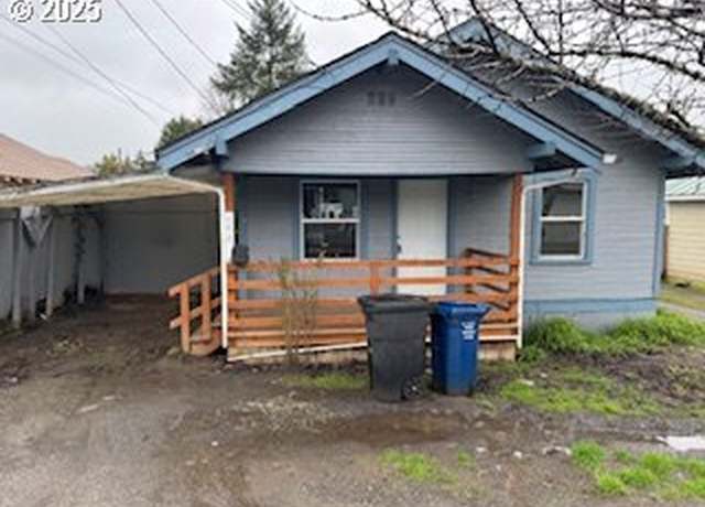 Property at 444 N Elm St, Coquille, OR 97423, 3 beds, 1 bath