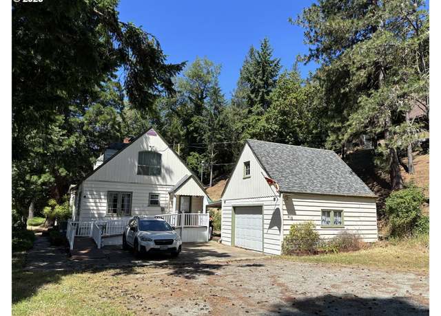 Property at 416 NW Heard St, Myrtle Creek, OR 97457, 4 beds, 2.5 baths
