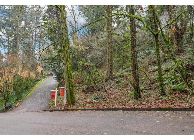 Property at 3032 SW Nottingham Dr, Portland, OR 97201