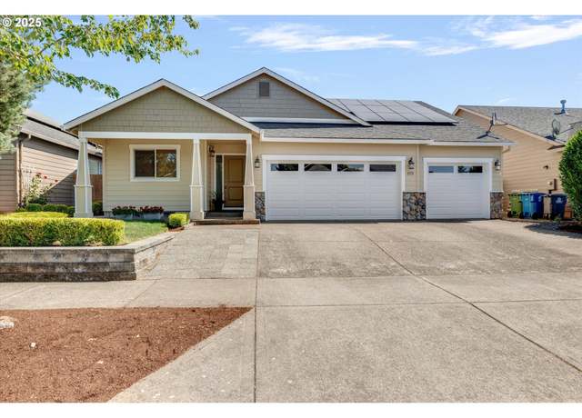 Property at 2731 Baines Blvd, Hubbard, OR 97032, 3 beds, 2 baths