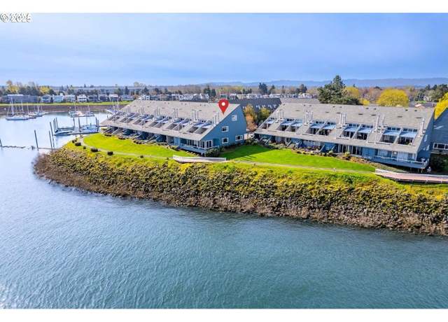 Property at 138 N Hayden Bay Dr, Portland, OR 97217, 1 bed, 1.5 baths