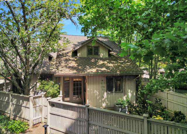 Property at 1301 Hammock St, Eugene, OR 97401, 2 beds, 1.5 baths
