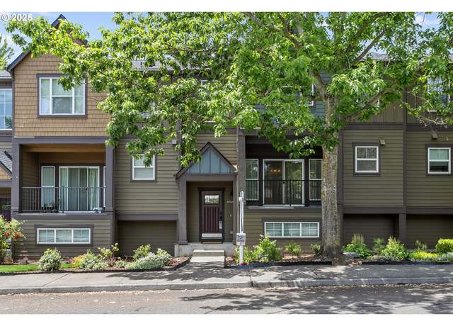 Property at 10955 SW 130th Ave, Tigard, OR 97223, 3 beds, 2.5 baths
