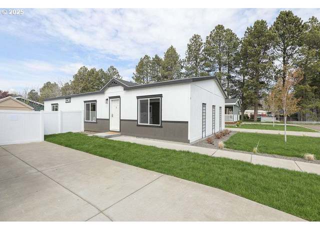 Property at 3111 E Q Ave #2, La Grande, OR 97850, 3 beds, 2 baths
