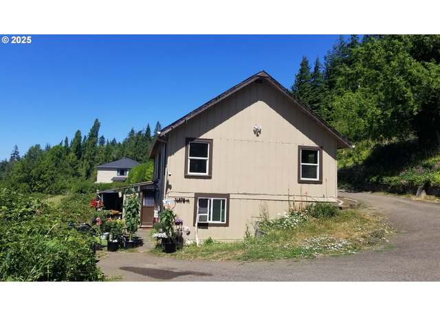 Property at 56076/ 56078 Finley Loop, Coquille, OR 97423, 9 beds, 4 baths