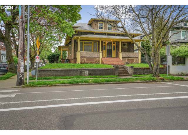 Property at 3905 N Vancouver Ave, Portland, OR 97227, 4 beds, 2 baths