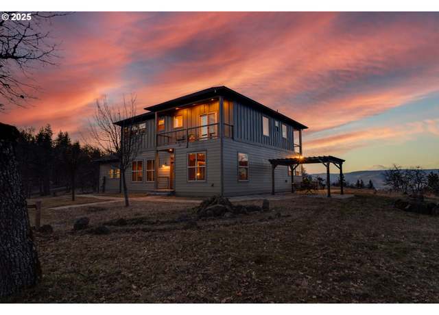 Property at 2257 Dundas Way, Mosier, OR 97040, 5 beds, 3 baths