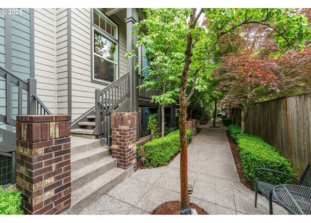 Property at 8867 SE 13th Ave, Portland, OR 97202, 3 beds, 3.5 baths