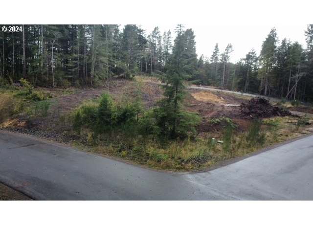Property at 5700 Little Woahink Dr #1, Florence, OR 97439