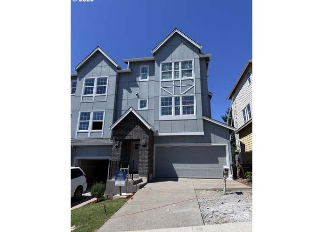 Property at 11945 SW 176th Dr, Beaverton, OR 97007, 3 beds, 2.5 baths