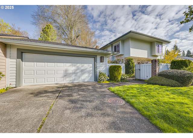 Property at 32216 SW Boones Bend Rd, Wilsonville, OR 97070, 3 beds, 2.5 baths