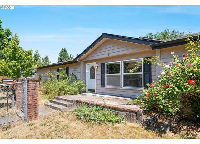 Property at 9341 N Pier Park Pl, Portland, OR 97203, 3 beds, 2 baths