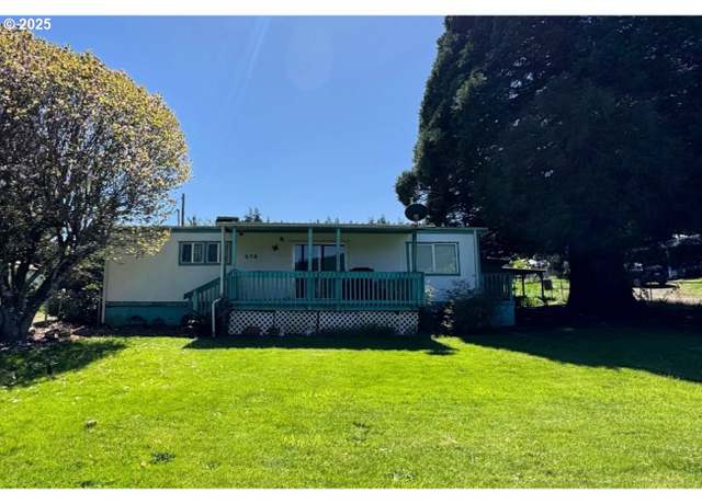 Property at 656 Applegate Ave, Yoncalla, OR 97499, 2 beds, 1 bath