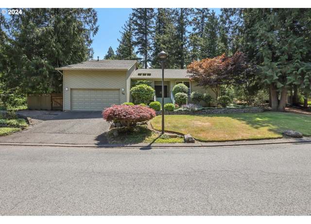 Property at 39 Walking Woods Dr, Lake Oswego, OR 97035, 4 beds, 2.5 baths