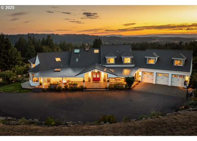 Property at 21510 S Wisteria Rd, West Linn, OR 97068, 5 beds, 3.5 baths