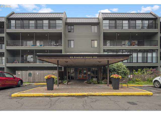 Property at 45 Eagle Crest Dr #219, Lake Oswego, OR 97035, 3 beds, 2 baths