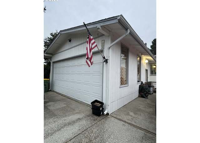 Property at 1600 Rhododendron Dr #228, Florence, OR 97439, 2 beds, 2 baths