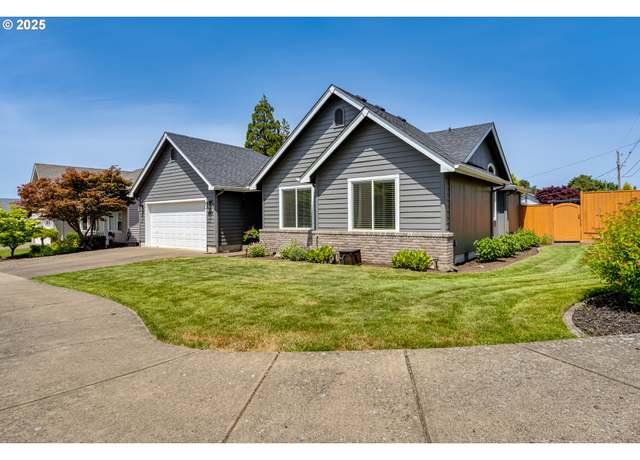 Property at 1107 Valley Butte Dr, Eugene, OR 97401, 4 beds, 2 baths