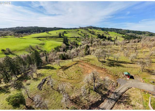 Property at 1626 Hogan Rd, Oakland, OR 97462