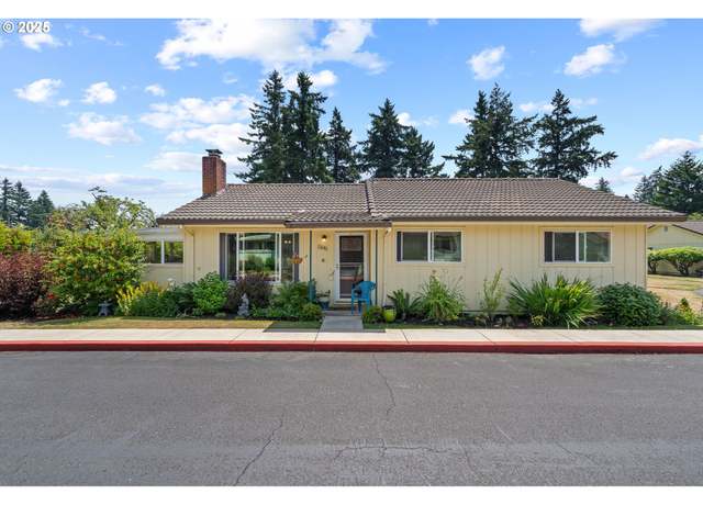 Property at 12680 SE Main St, Portland, OR 97233, 3 beds, 1.5 baths