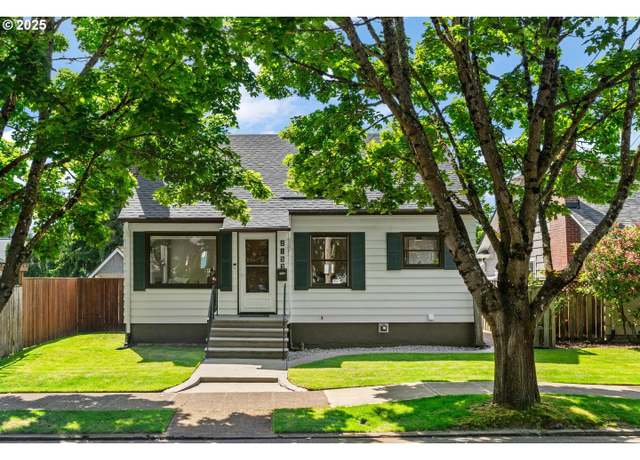 Property at 2153 SE 20th Ave, Portland, OR 97214, 3 beds, 1.5 baths