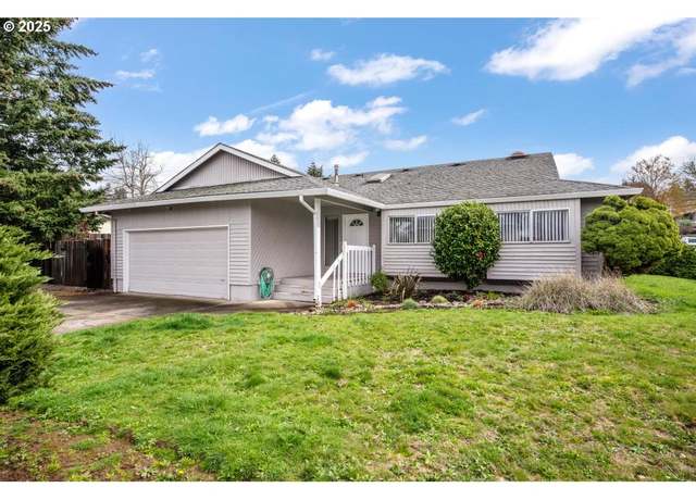 Property at 10530 SE 86th Ave, Happy Valley, OR 97086, 3 beds, 2 baths