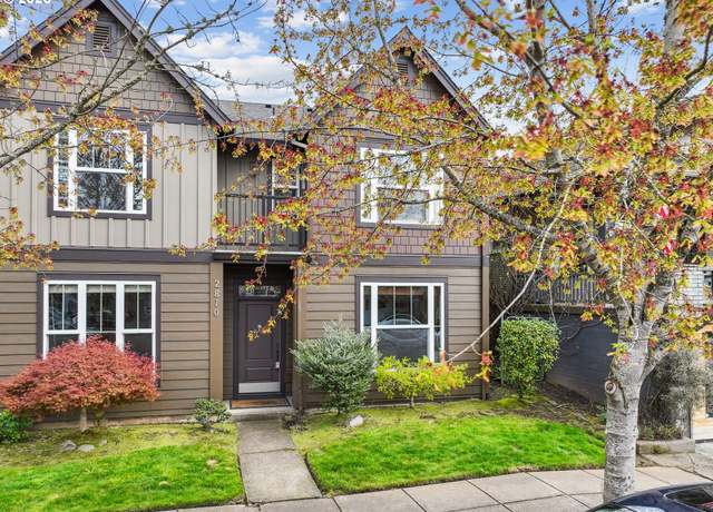 Property at 2810 SE 15th Ave, Portland, OR 97202, 2 beds, 2.5 baths