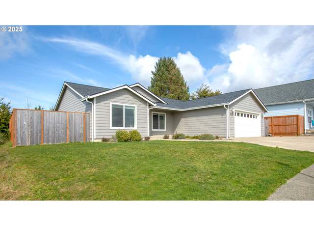 Property at 1124 Nautical Ct, Coos Bay, OR 97420, 3 beds, 2 baths