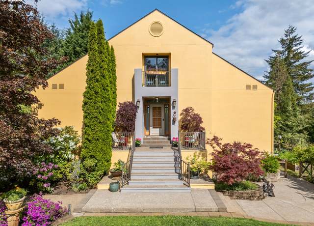 Property at 88369 Timberline Dr, Veneta, OR 97487, 3 beds, 3 baths