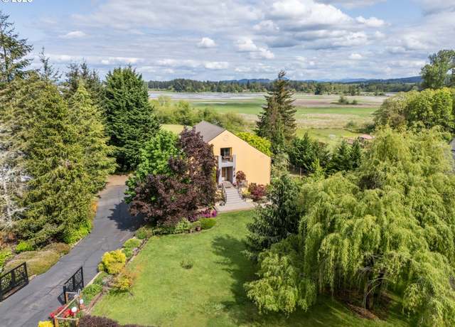 Property at 88369 Timberline Dr, Veneta, OR 97487, 3 beds, 3 baths