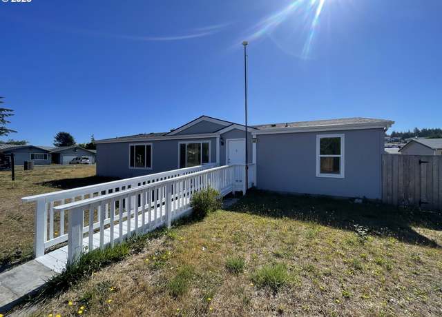 Property at 909 Blanco Ave, Coos Bay, OR 97420, 3 beds, 2 baths