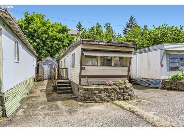 Property at 10852 SE Stark St #1, Portland, OR 97216, 2 beds, 1 bath